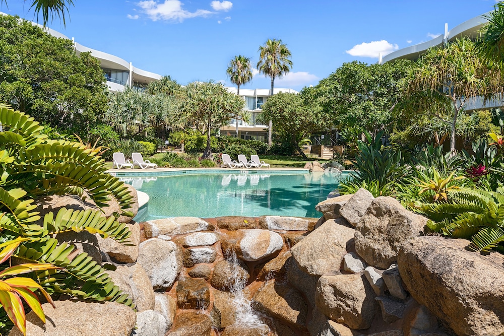 Cotton Beach Resort Tweed Coast Holidays — 4-Star Luxury Hotel in Casuarina, Australia
