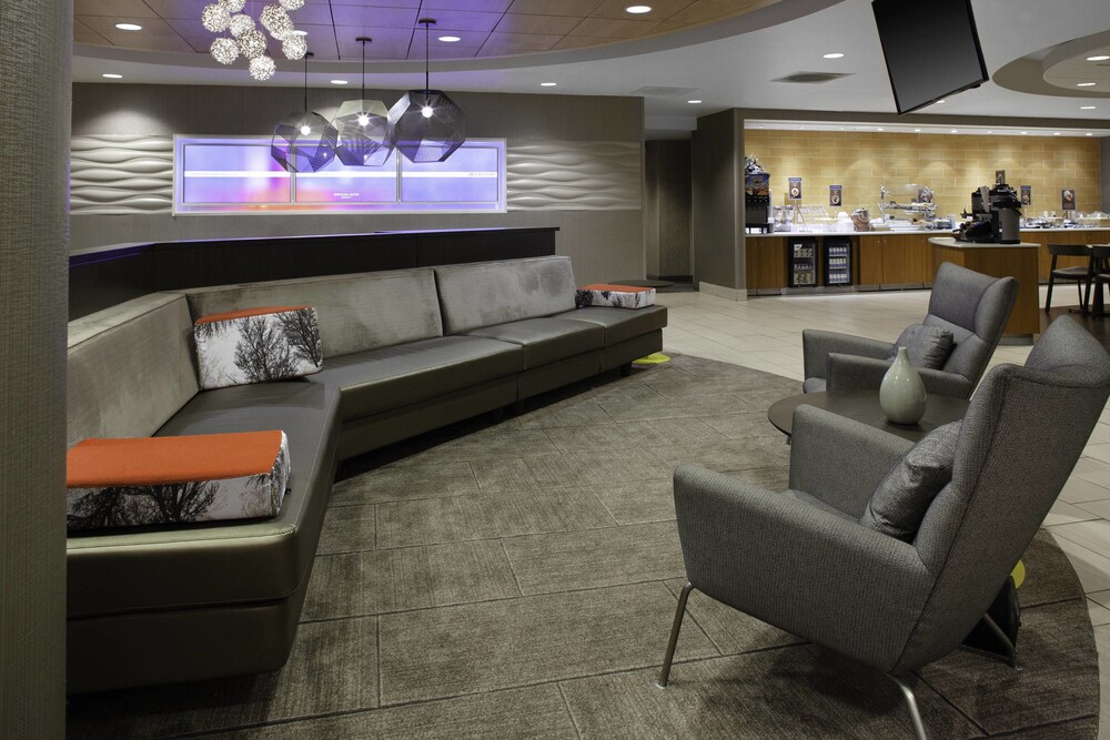 SpringHill Suites Cincinnati North Forest Park - photo 5