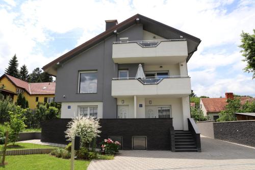 Dalma Pro Apartments Cozy Studio & Spacious One Bedroom Apartment Self Check in — 4-Star Luxury Hotel in Karlovac, Croatia