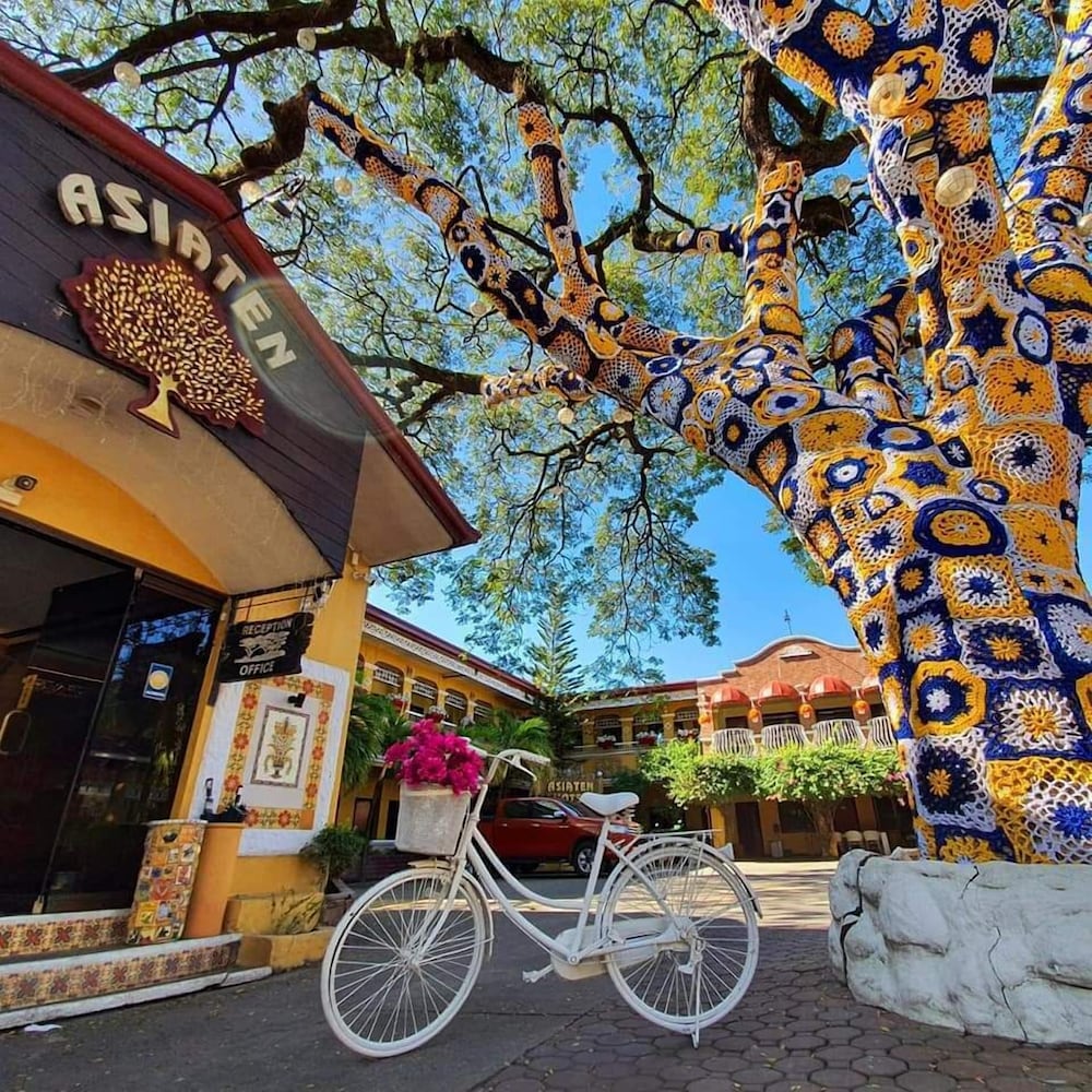 Asiaten Hotel in Tarlac City, Philippines