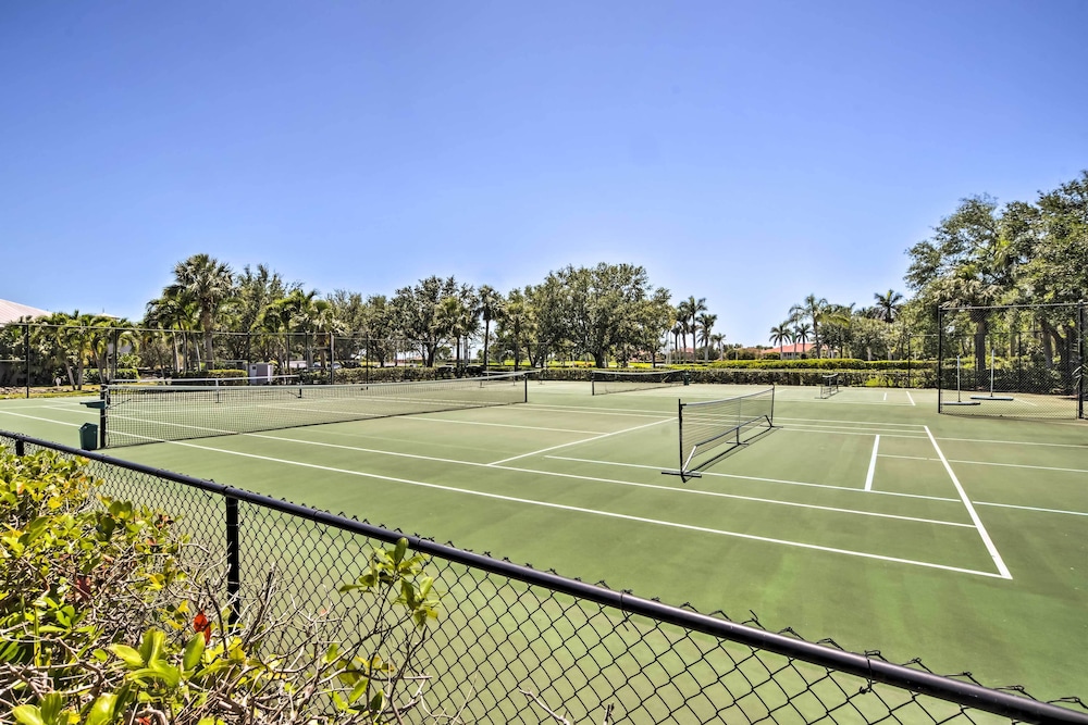 Naples Resort Condo on 2 Championship Golf Courses - photo 32