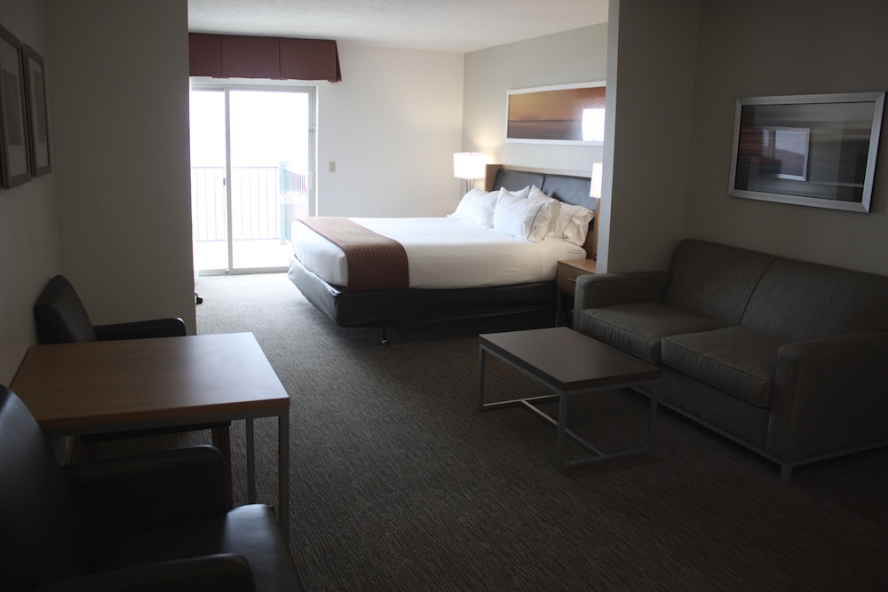 Holiday Inn Express Munising Lakeview by IHG - photo 11