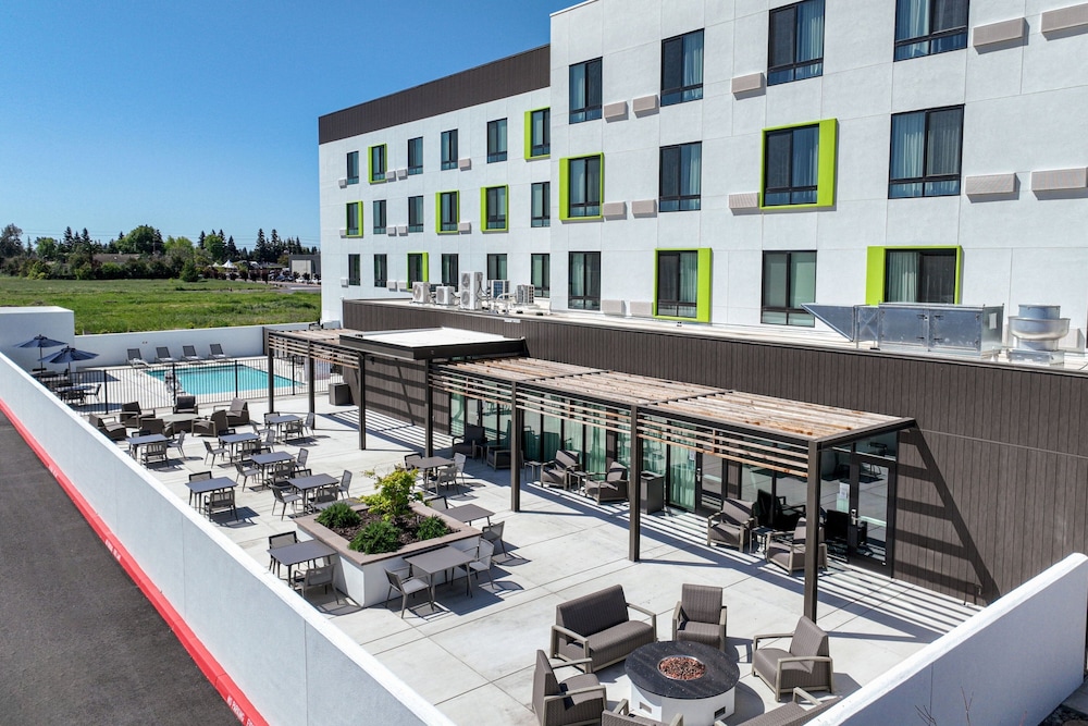 Courtyard by Marriott Modesto North - photo 16