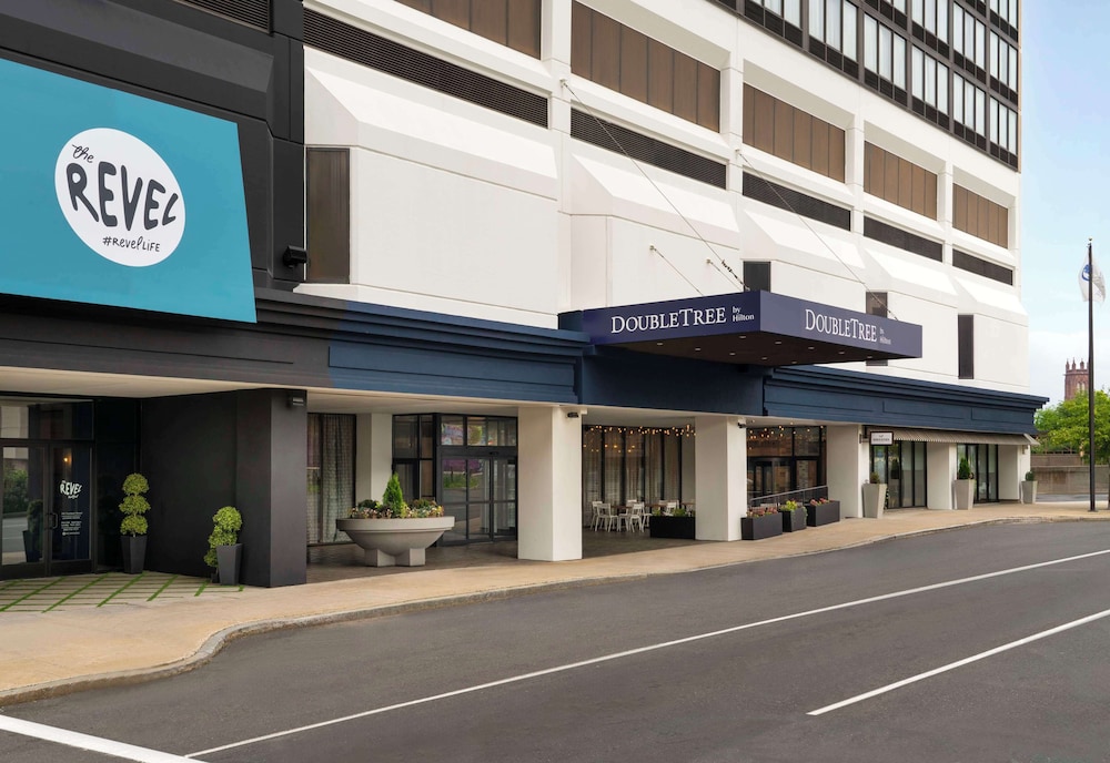DoubleTree by Hilton Hartford Downtown - photo 40