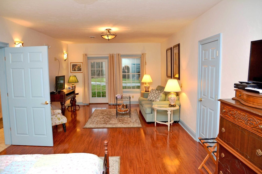 Battlefield Bed & Breakfast Inn - photo 32