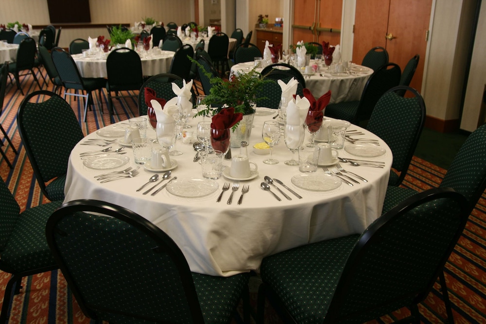 Hampton Inn Guntersville - photo 21