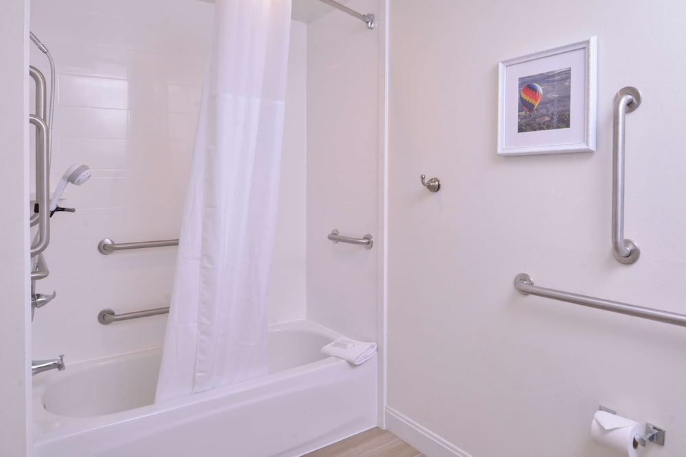 Hampton Inn Lexington Historic District - photo 53