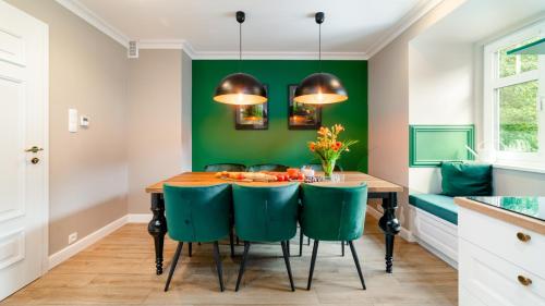 Royal Green Apartamenty Deptak parking w garażu w cenie — 4-Star Luxury Hotel in Karpacz, Poland