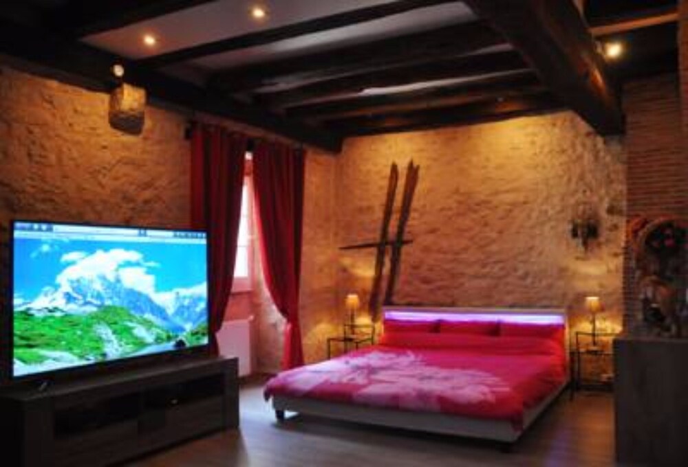 Chez Stephanie — 4-Star Luxury Hotel in Chateauroux, France