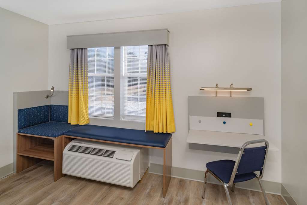 Microtel Inn & Suites By Wyndham Athens - photo 29