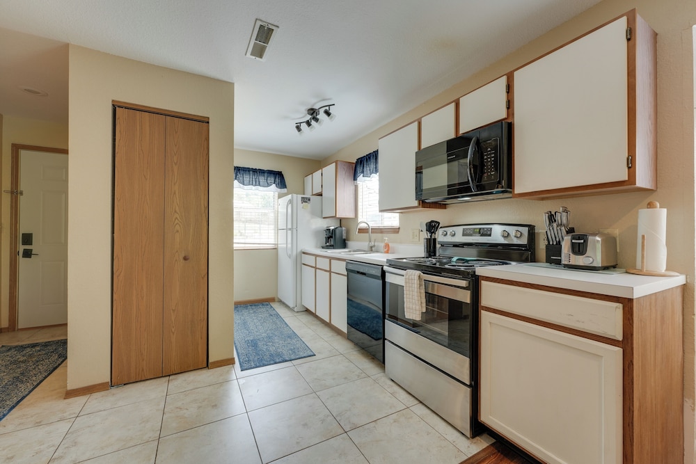 Branson Condo w Lake Access Resort Amenities - photo 3