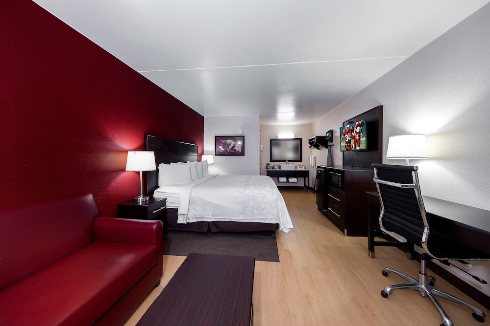 Red Roof Inn PLUS Huntsville Madison - photo 20