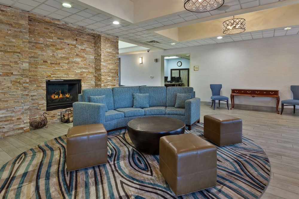 Homewood Suites by Hilton Chesapeake Greenbrier - photo 2