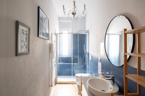 Accogliente trilocale presso Fondazione Prada e M3 — 4-Star Luxury Hotel in Milan, Italy