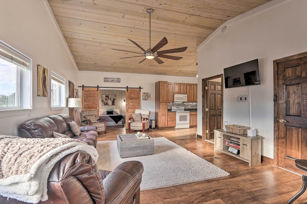 Equestrian Escape Quiet Farm Stay Near Gettysburg — hotel in Tilton