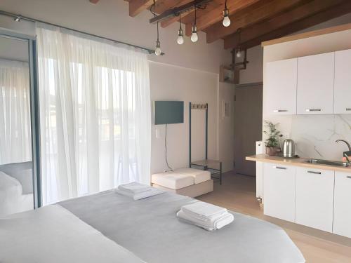 Elizabeth Studio — 4-Star Luxury Hotel in Athens, Greece