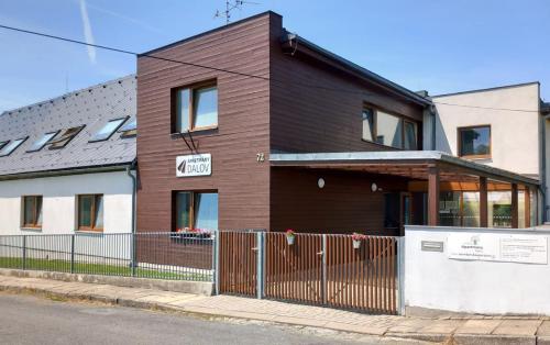 Apartmány Dalov — hotel in Sternberk