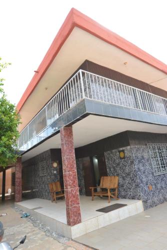 Résidence Les 6 Roses — 4-Star Luxury Hotel in Porto-Novo, Benin