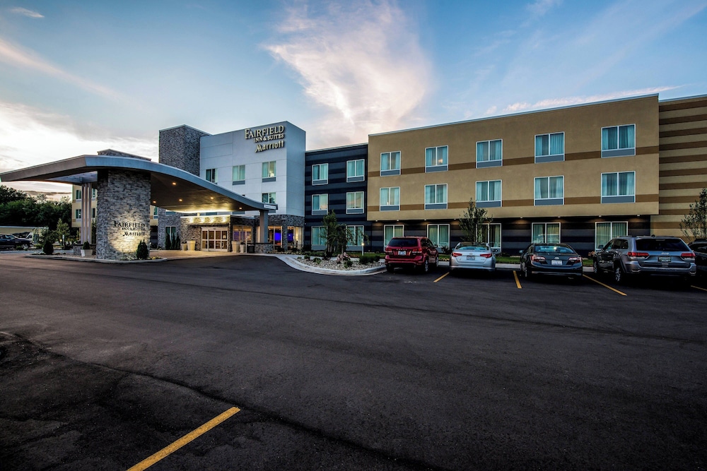 Fairfield Inn & Suites by Marriott St. Joseph Stevensville - photo 41