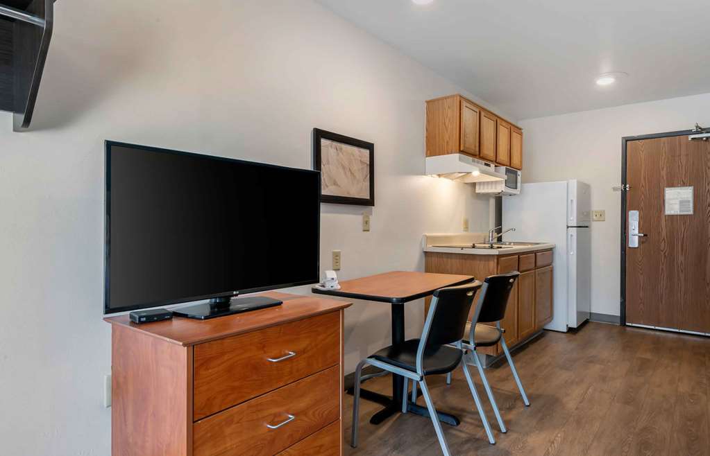 Extended Stay America Select Suites Orlando East - photo 21