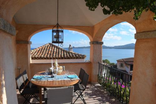 Villa Fronte Mare — 4-Star Luxury Hotel in Cannigione, Italy