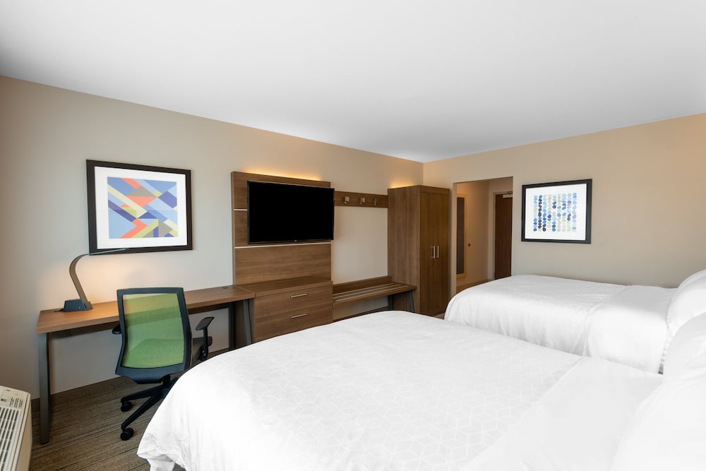 Holiday Inn Express & Suites Phoenix Airport North by IHG - photo 57
