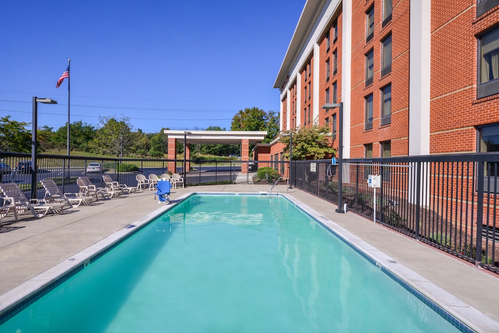 Hampton Inn Martinsburg - photo 36
