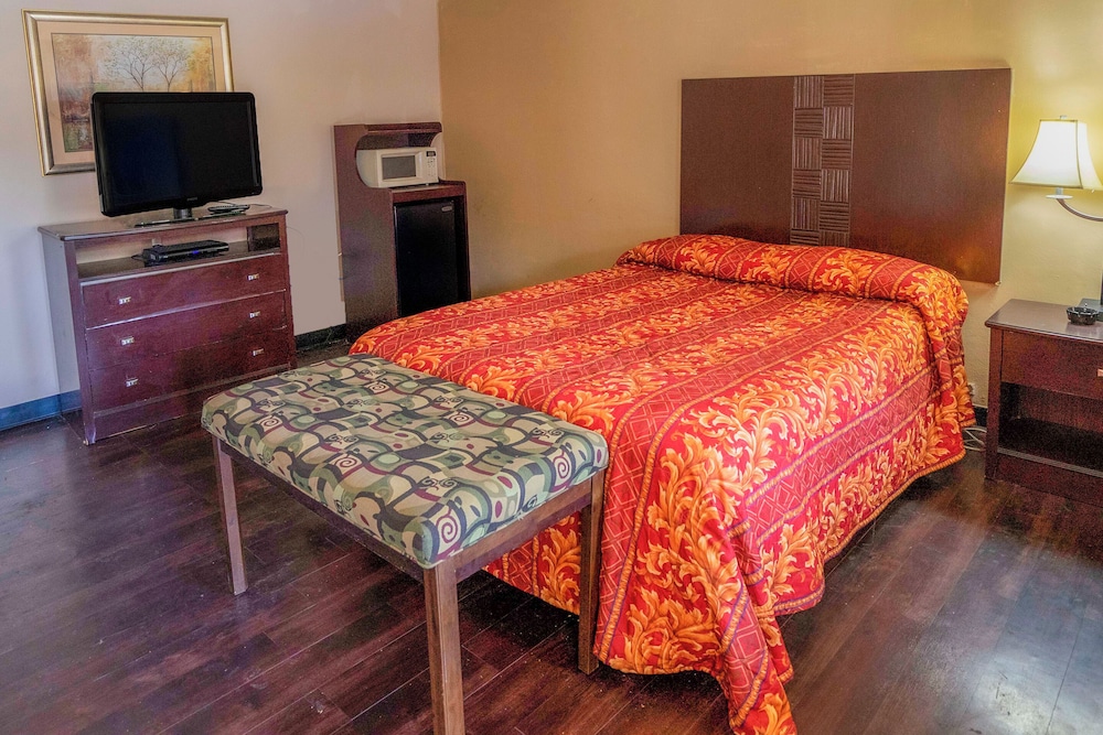 OYO Hotel Opp Al Floral Hwy - photo 8