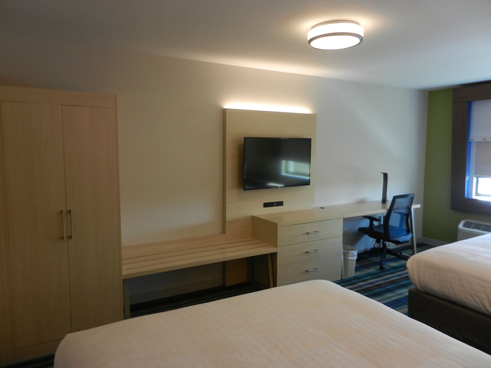 Holiday Inn Express & Suites Phoenix West Buckeye by IHG - photo 10