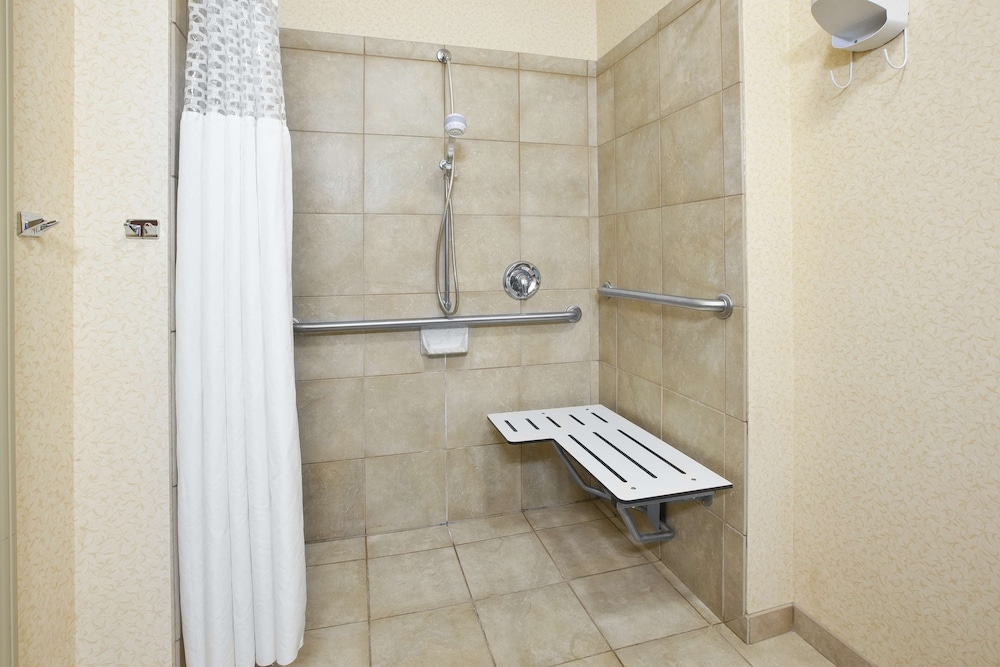 Hampton Inn Pittsburgh Area Beaver Valley CenterTownship - photo 14