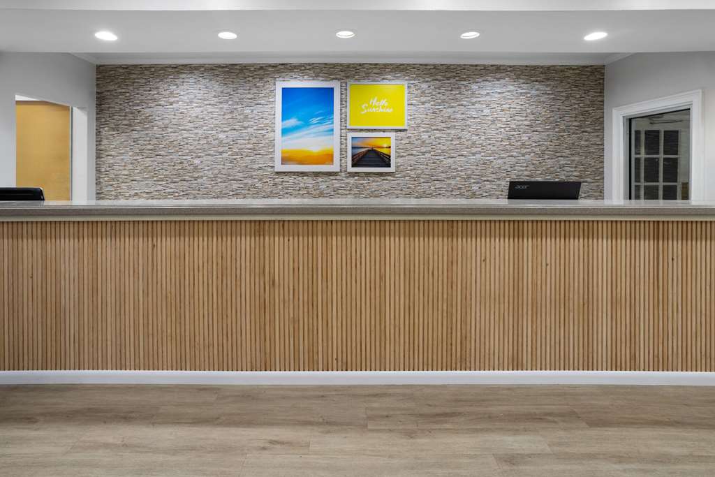Days Inn by Wyndham Hinesville Near Fort Stewart - photo 5