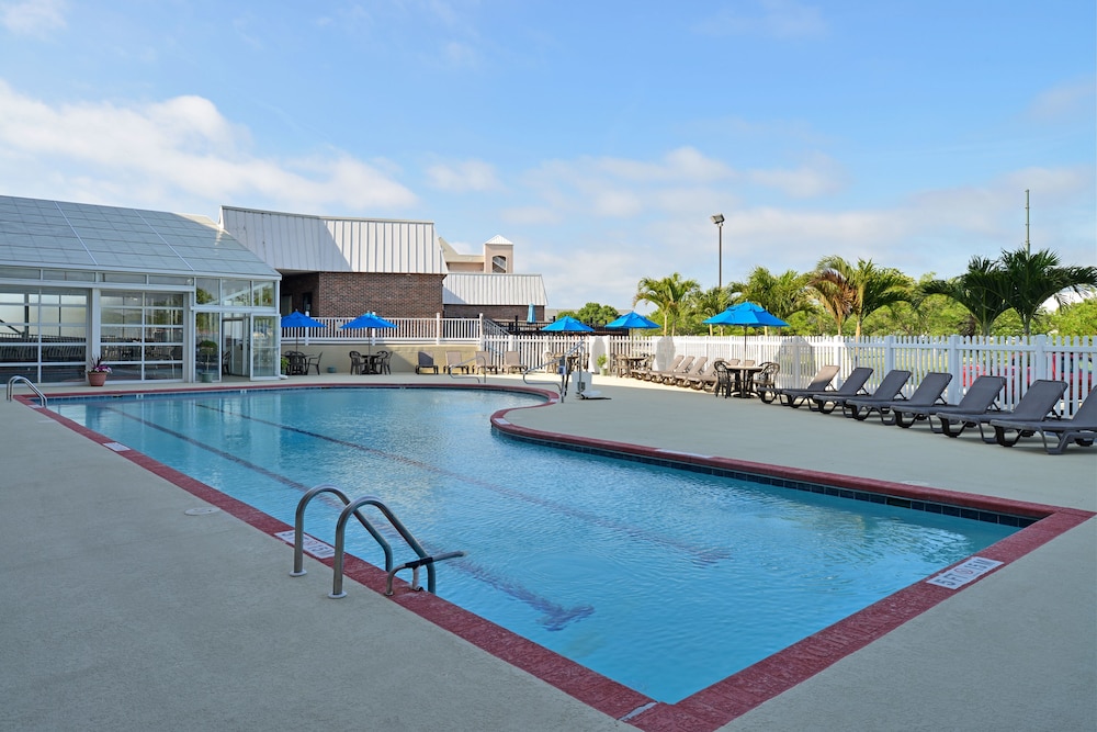 Holiday Inn Express Hotel & Suites Ocean City by IHG - photo 27