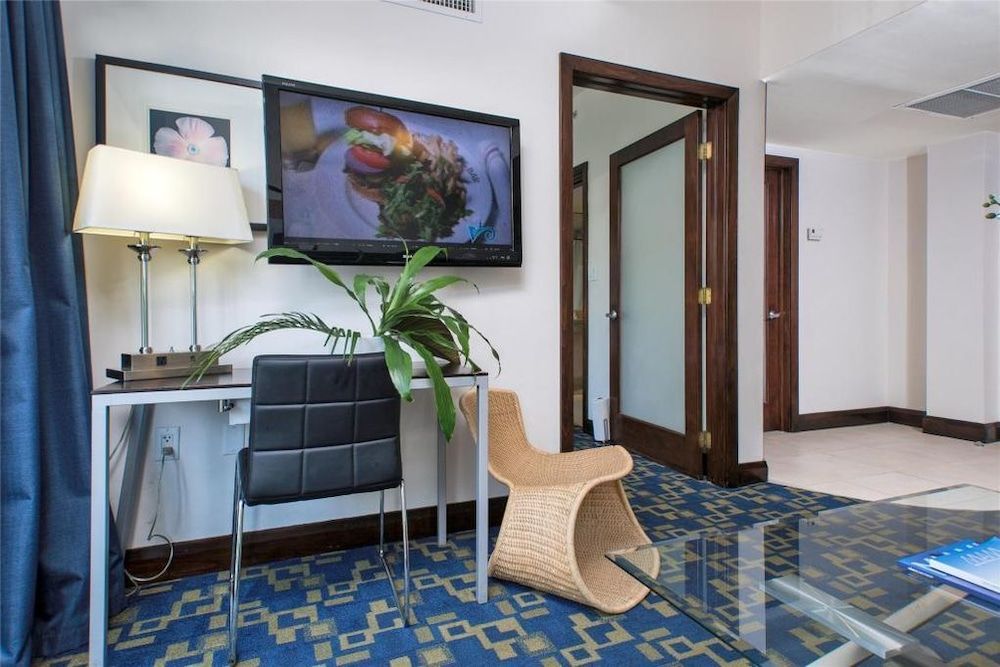 Strand Ocean Drive Suites - photo 41