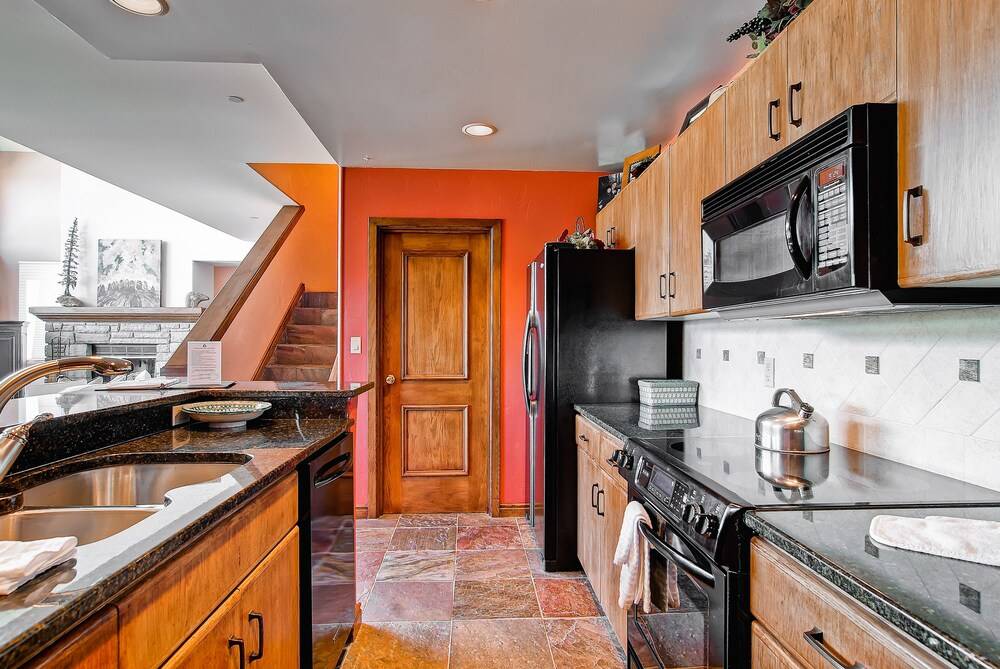 Highlands Slopeside by East West Hospitality - photo 206