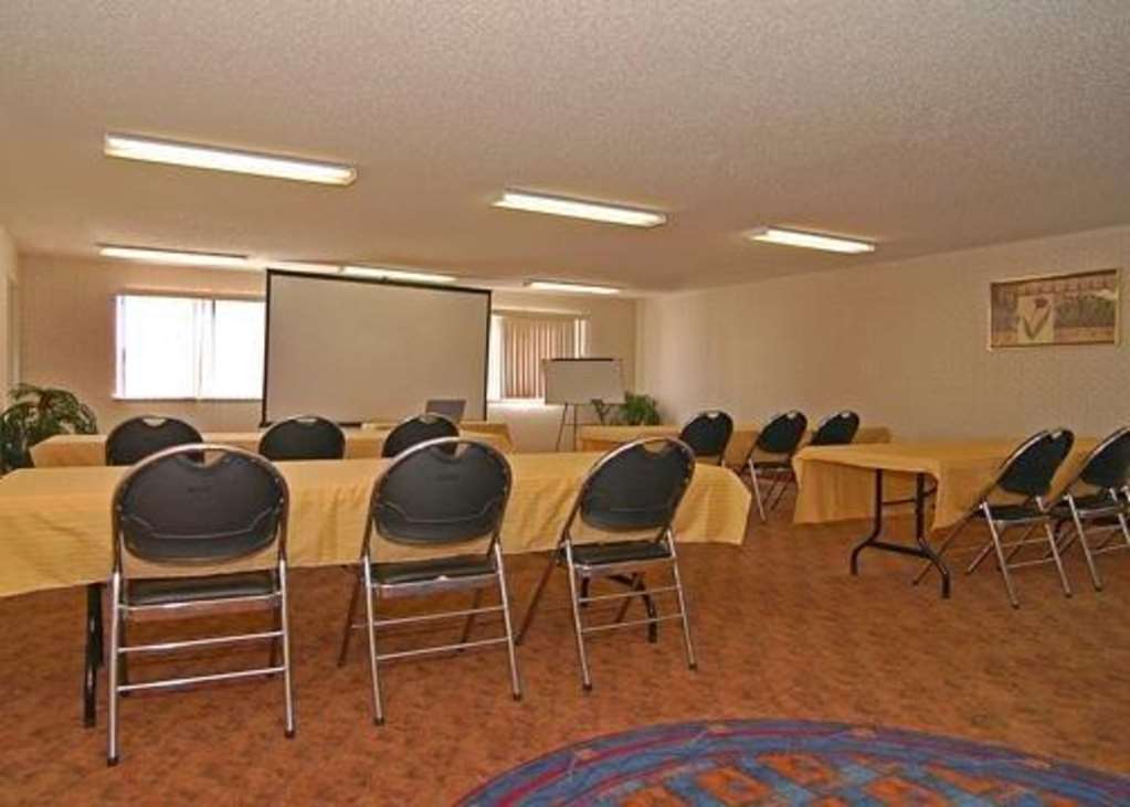Quality Suites Albuquerque Airport - photo 42