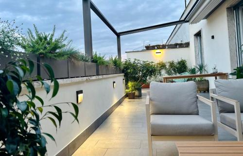 Beautiful Penthouse Roma — 4-Star Luxury Hotel in Rome, Italy