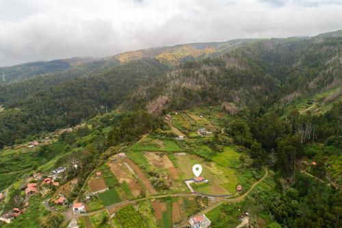 Florenças House Private Jacuzzi & Garden — 4-Star Luxury Hotel in Calheta, Portugal