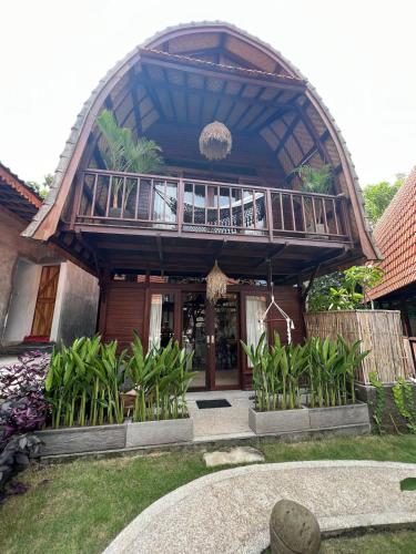 Stylish Lumbung in the heart of Uluwatu pet-friendly hotel Pecatu