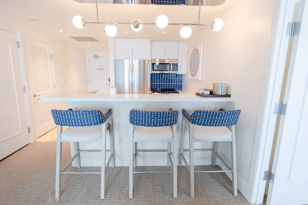 Fontainebleau Miami Beach Private Luxury Suites - photo 144