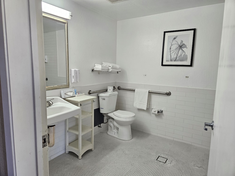 Wharf Inn - photo 110