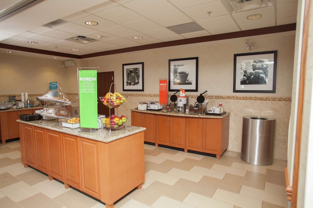 Hampton Inn Elmira Horseheads - photo 2