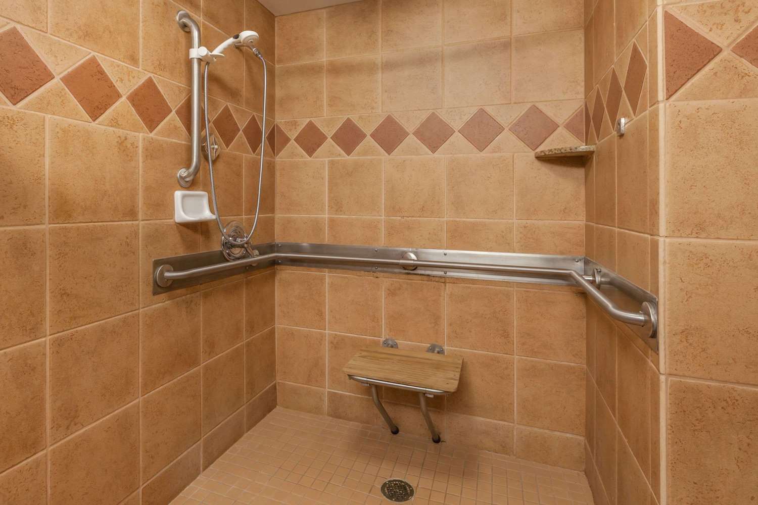 Wyndham Garden Sterling Heights - photo 30