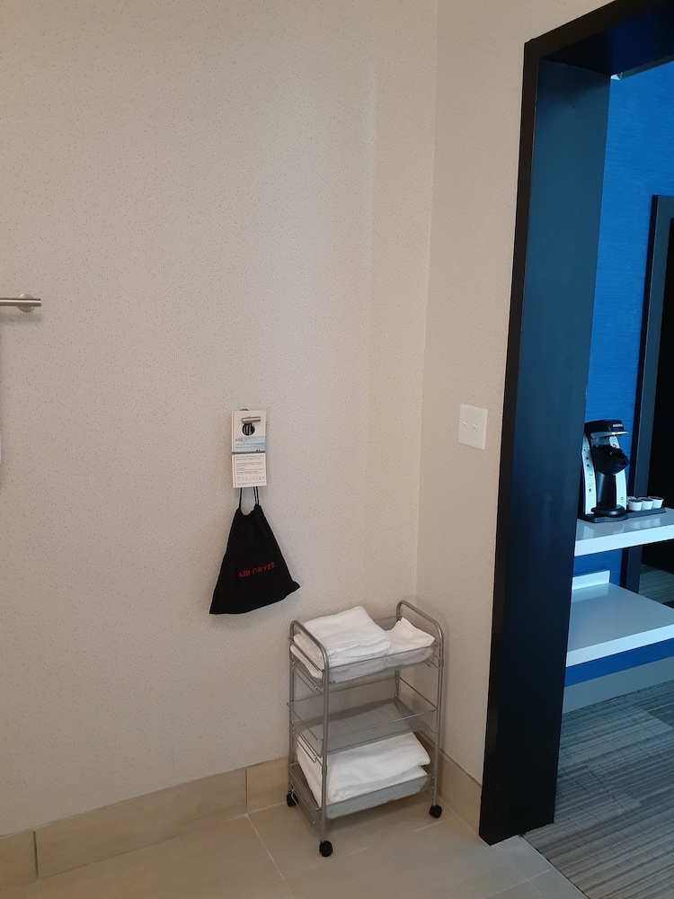 Holiday Inn Express Richburg by IHG - photo 23