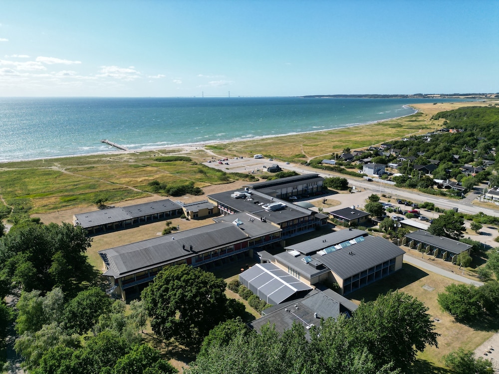 Hotel Kobæk Strand pet-friendly hotel Skaelskor
