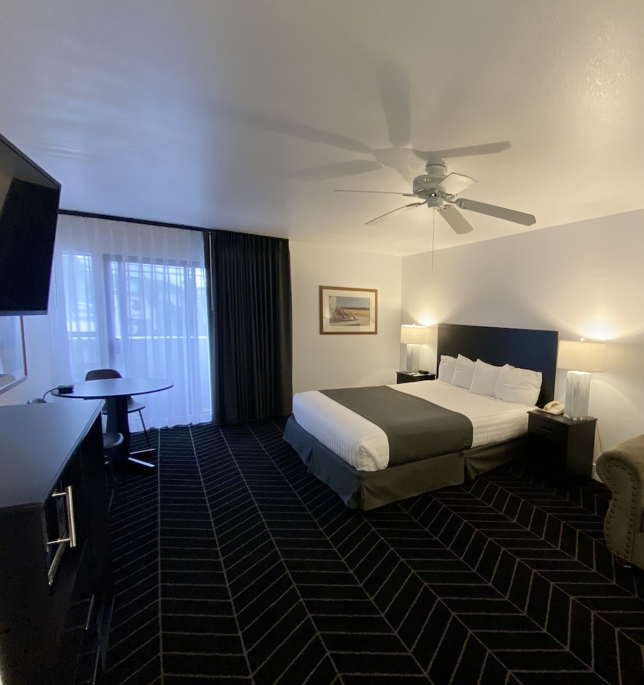 Masterpiece Hotel - photo 18