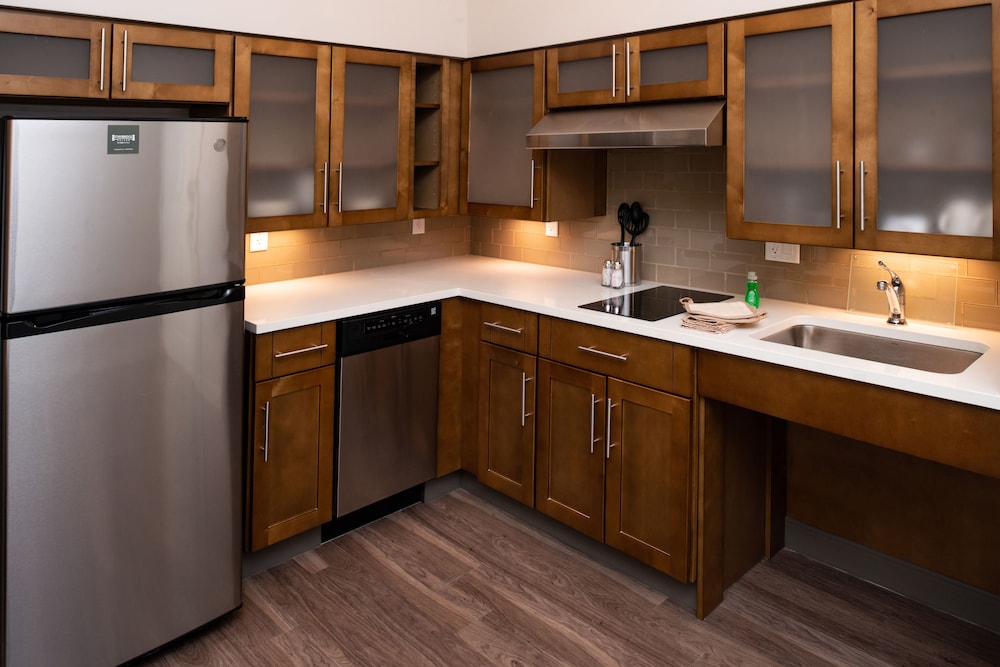 Staybridge Suites St George by IHG - photo 21