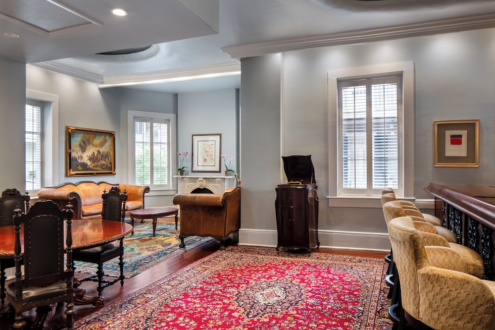 New Orleans Courtyard Hotel and Suites by the French Quarter - photo 3