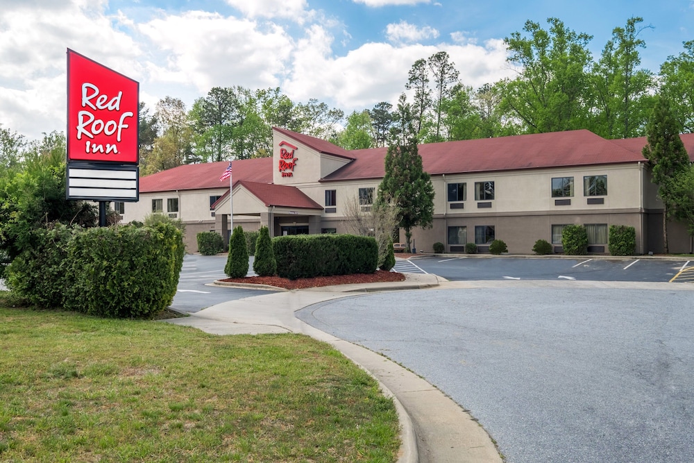 Red Roof Inn Hendersonville - featured photo
