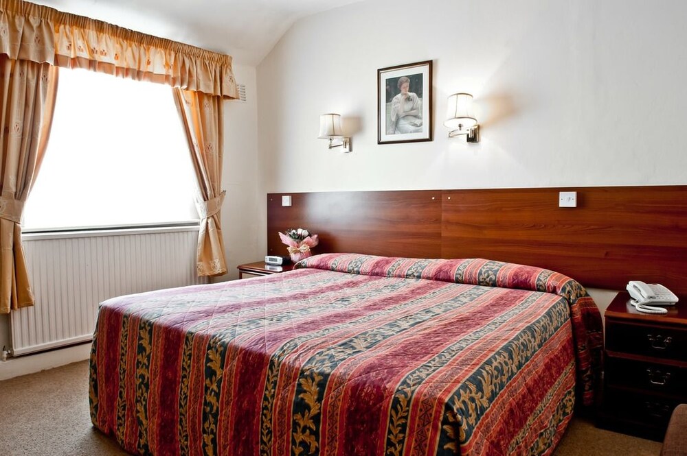 Talbot Hotel — hotel in Leominster