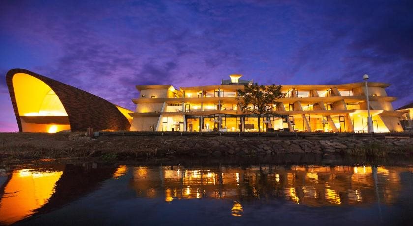 Setre Marina Biwako — hotel in Moriyama